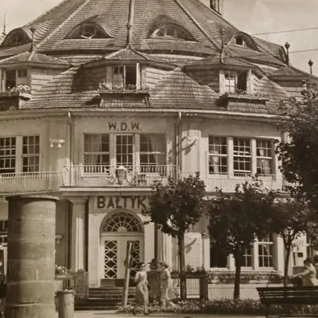Holidayhomepl Baltyk 2 - 2 Sypialnie, Basen, Sauna アパート *