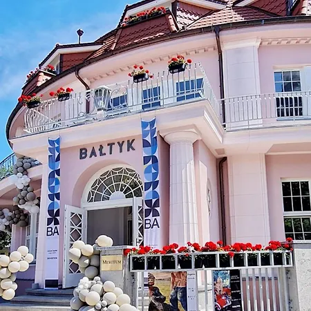Holidayhomepl Baltyk 2 - 2 Sypialnie, Basen, Sauna アパート